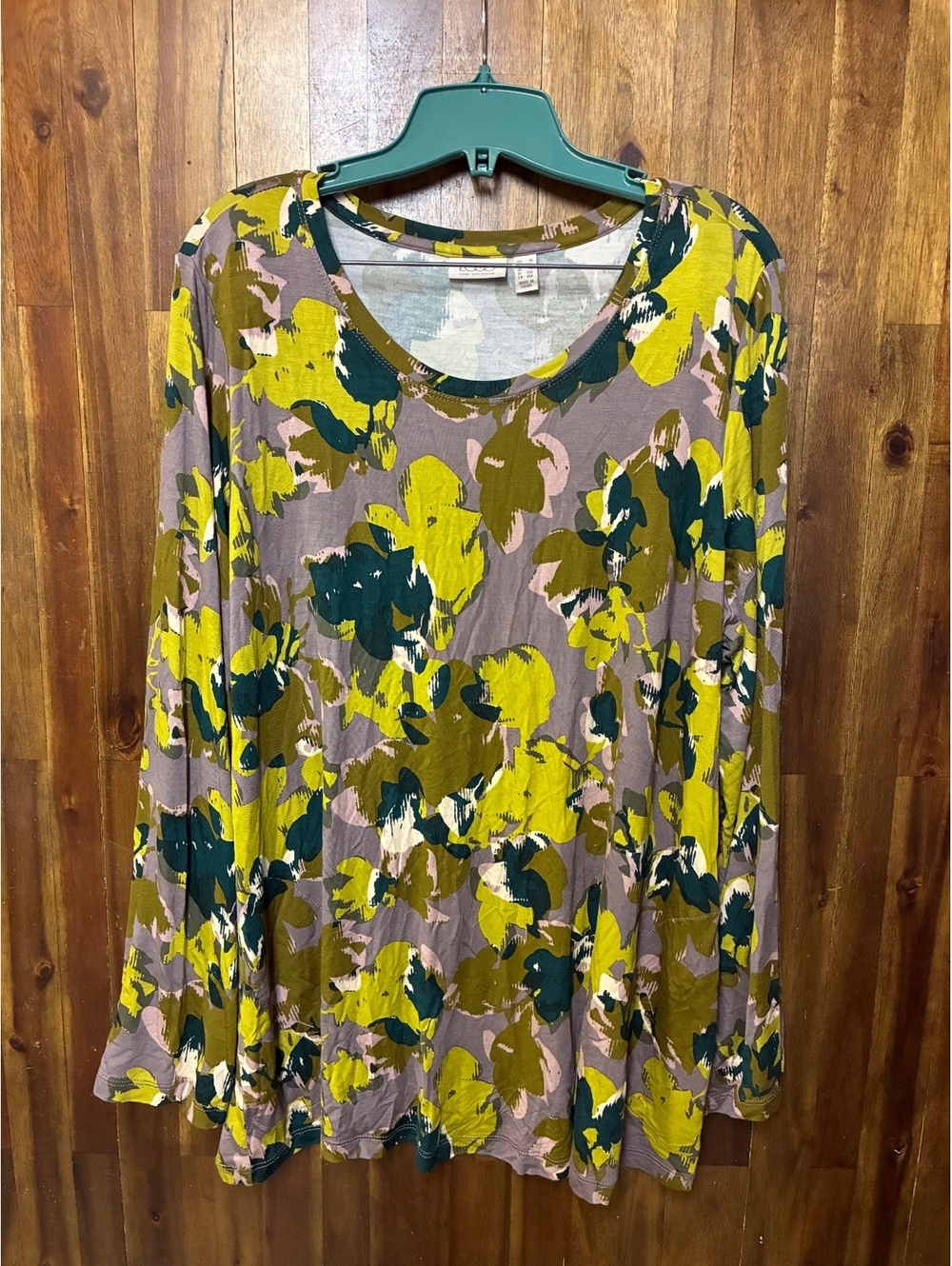 LOGO Lori Goldstein Floral Tunic Top 1X Abstract Artsy Boho Lagenlook Shirt